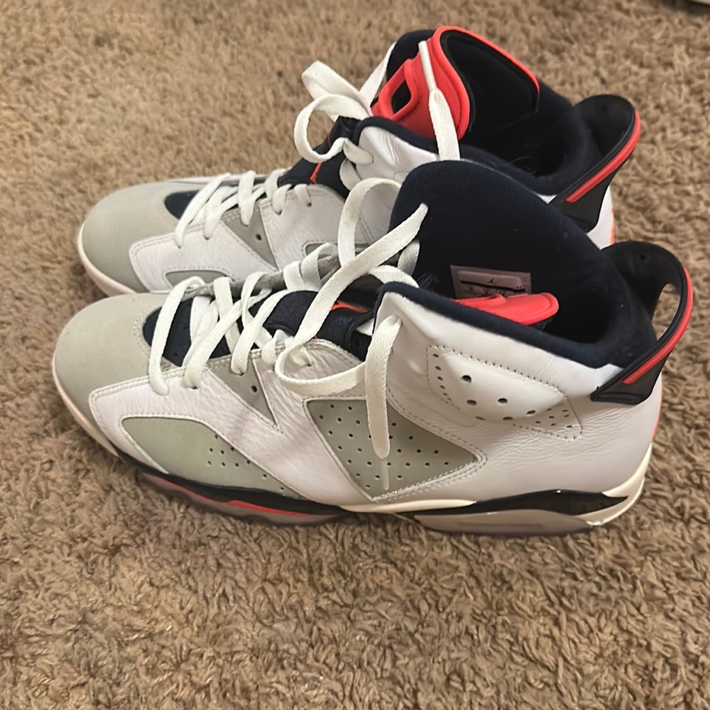 Michael Jordan 6’s